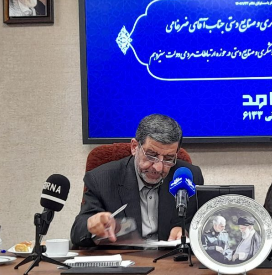 پاسخگویی بیواسطه وزیر میراث فرهنگی، گردشگری و صنایع دستی به تماس‌های مردمی/ دستور ویژه رئیس‌جمهور برای بیمه فعالان صنایع دستی